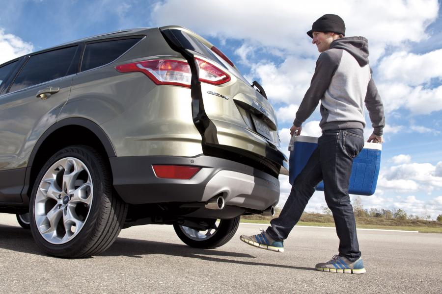  Ford Escape 2013 года  (фото 183 из 222)